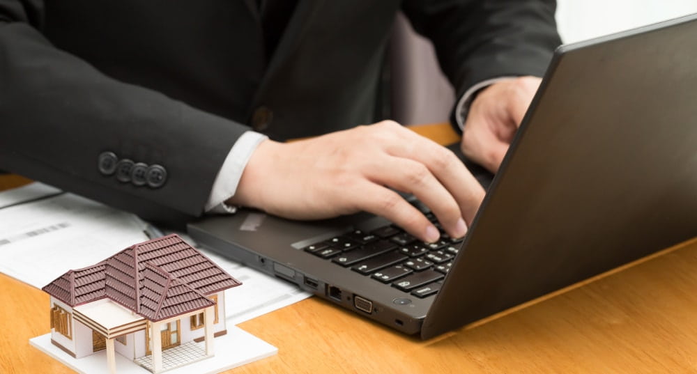 Online lenders and online mortgage brokers compared